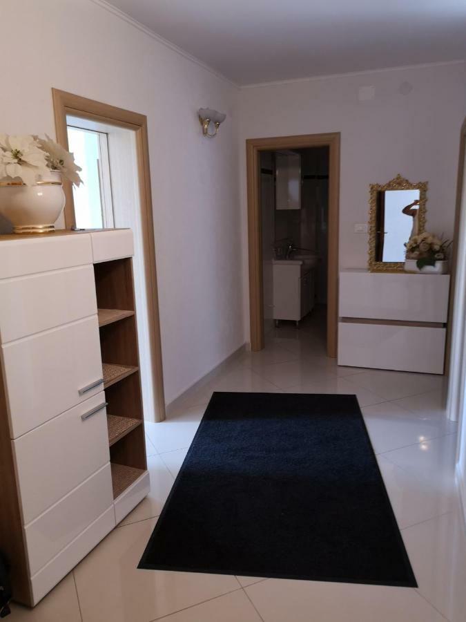 Apartments Galic Omiš Екстериор снимка